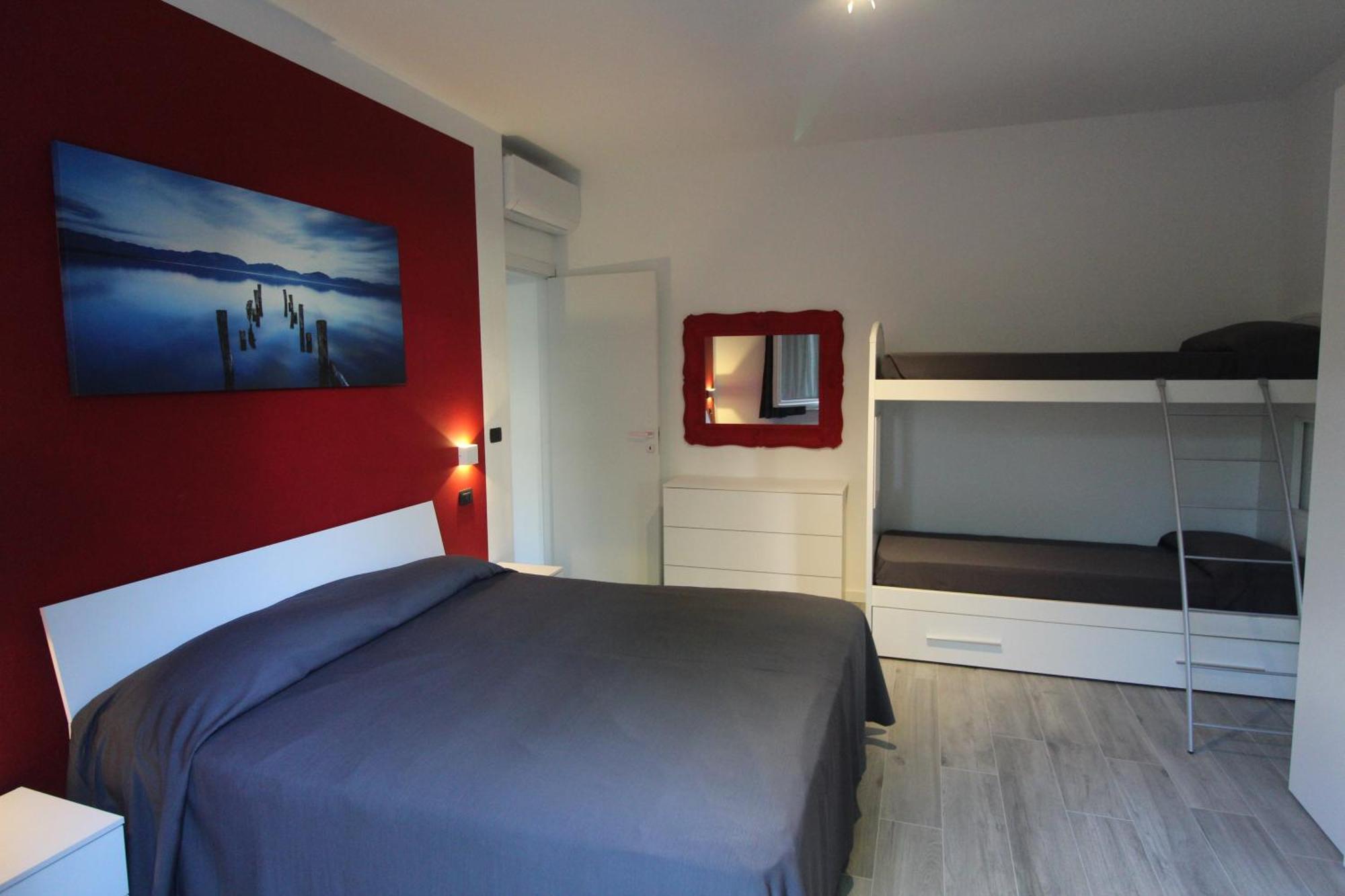 Villa Lori Apartments Garden And Beach Peschiera del Garda Exterior foto